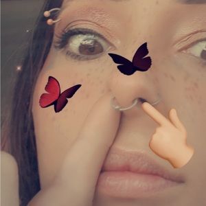 Meet your Posher, April